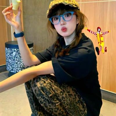 好莱坞巨猿