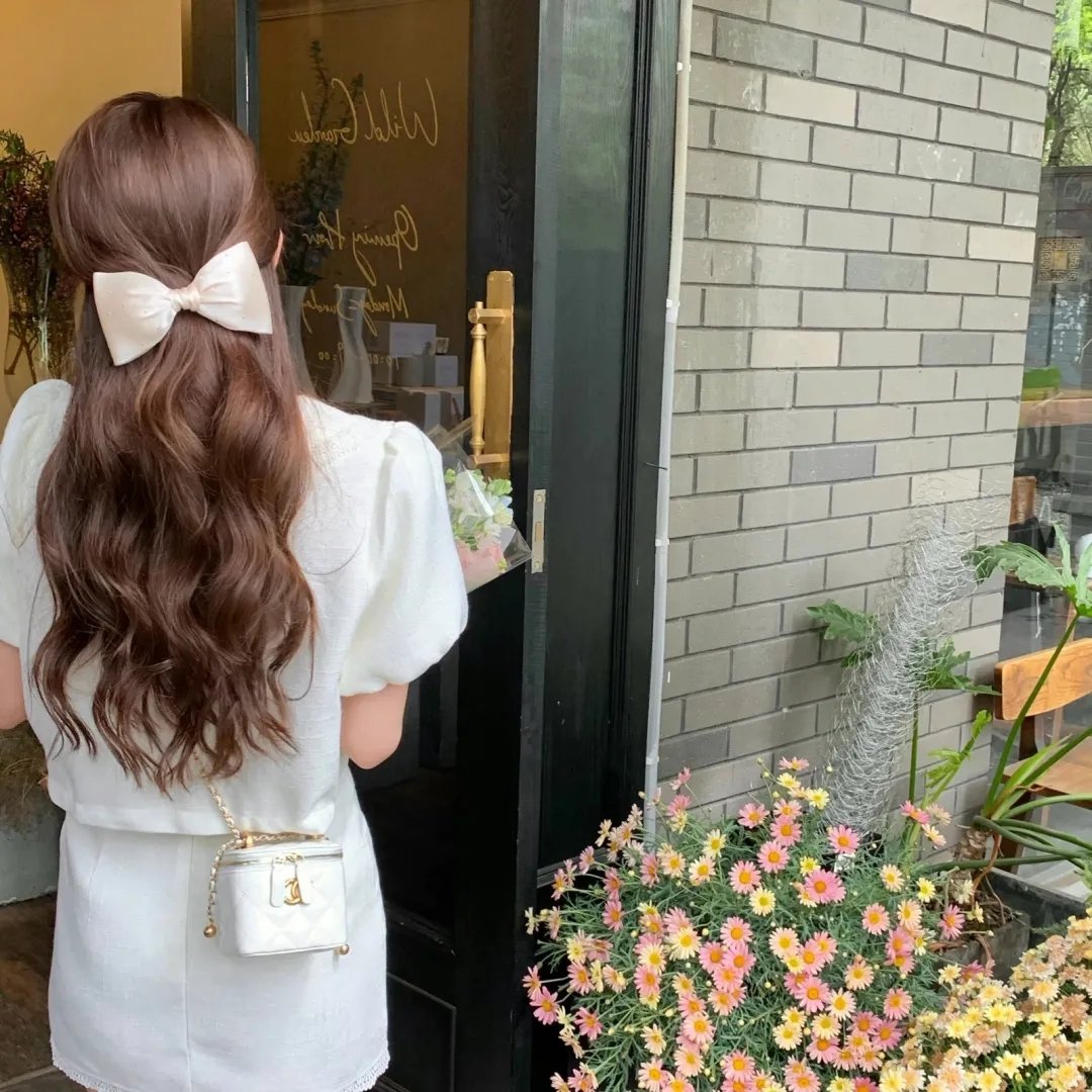 谁寄锦书来
